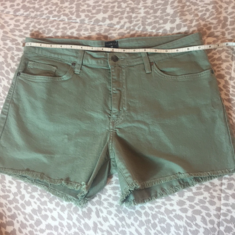 JUST BLACK, Raw hem cut off Shorts, 32 NWTS